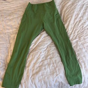 Lorna Jane 7/8 with pockets tight